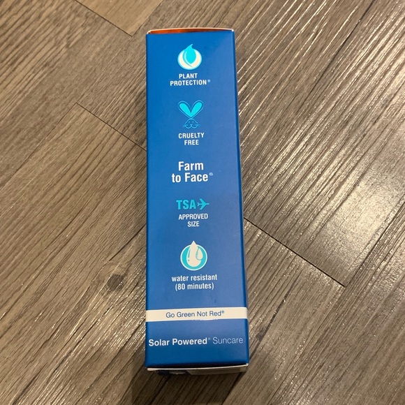 NWT Coola Sport SPF 50 White Tea sunscreen - Picture 4 of 5